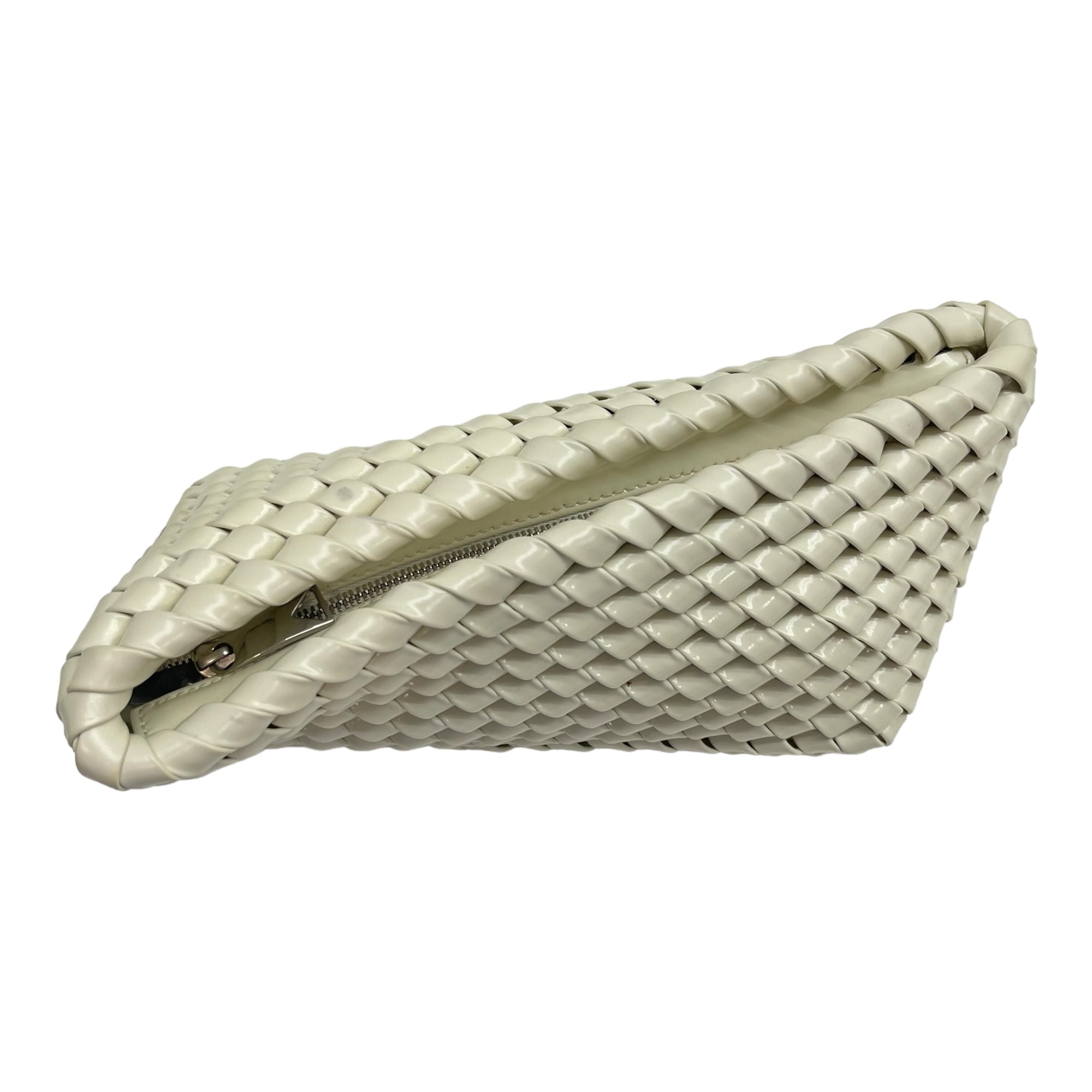 Bottega Veneta White Intrecciato Leather Structure Clutch