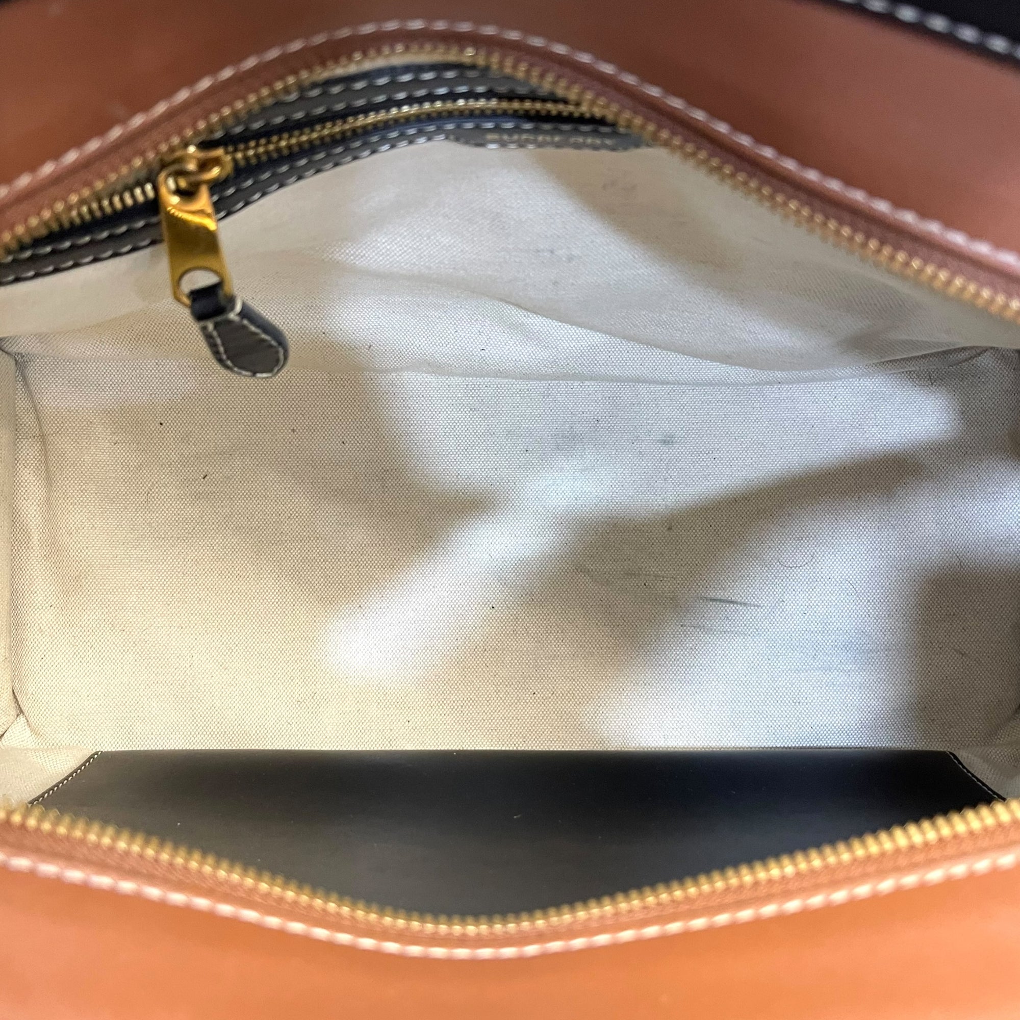 Burberry Pocket Bag Medium