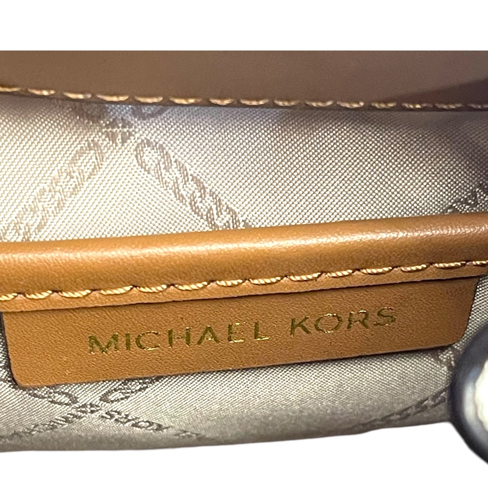 Michael Kors Devon Medium Logo Buckle Bag