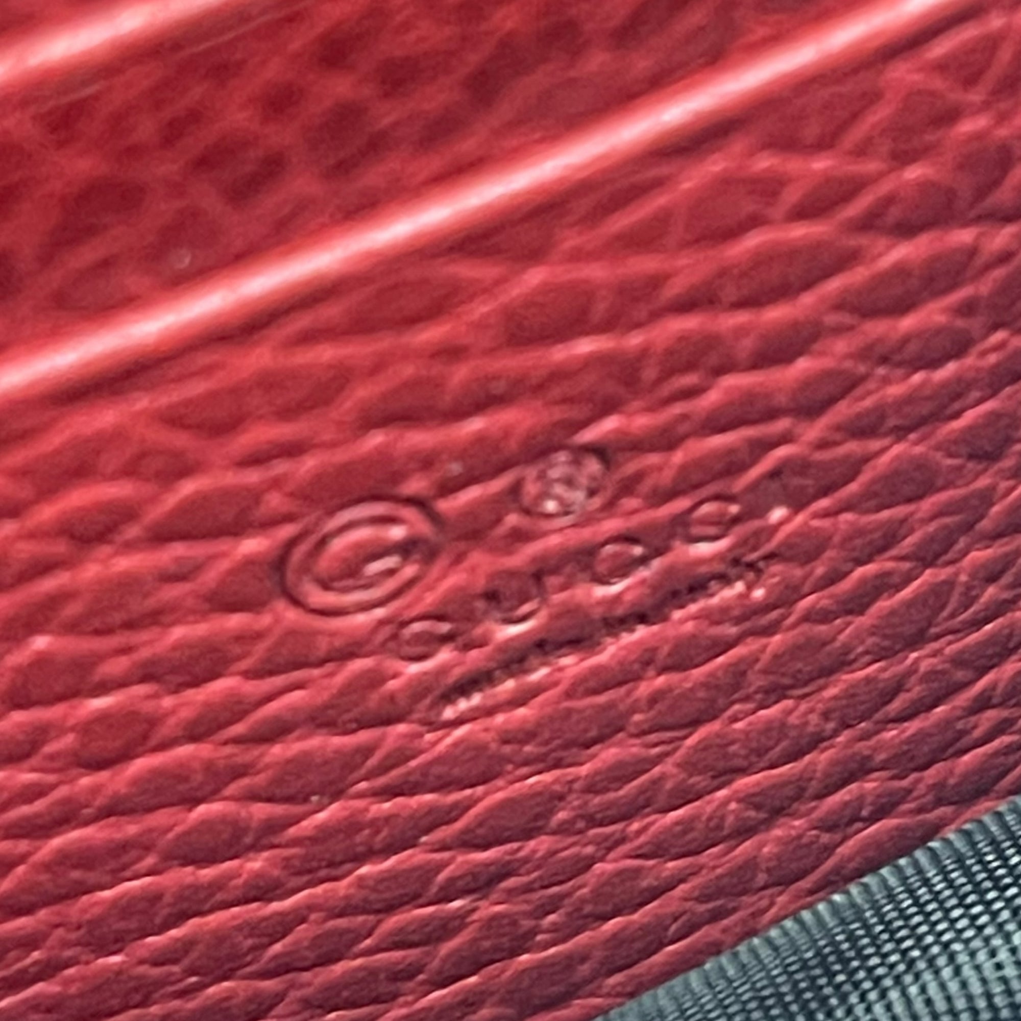 Gucci Red Interlocking GG Wallet on Chain